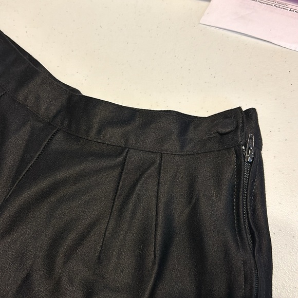 1980s Vintage Black Stirrup Pants, size 6 - Picture 3 of 8